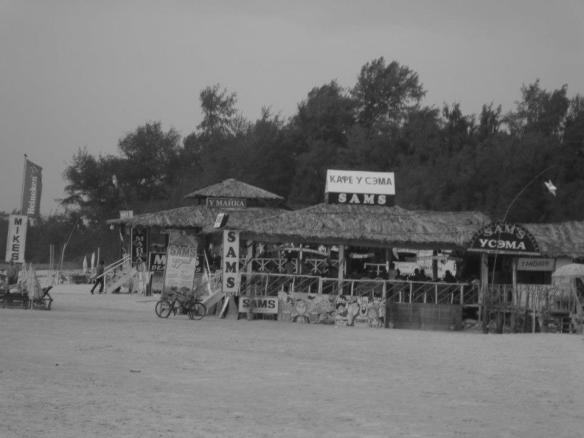 Try the food at Sams near by HolidayInn