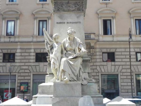 white statue in the middle of compo de'fiori