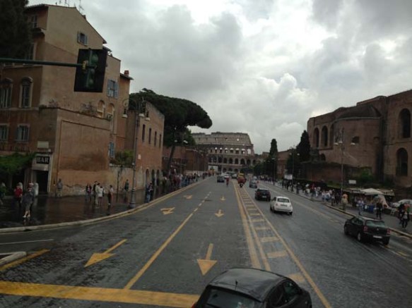 Street signs to Piazza del Colosseo