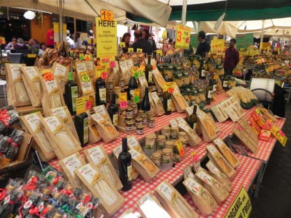 food packaging and jars in the market