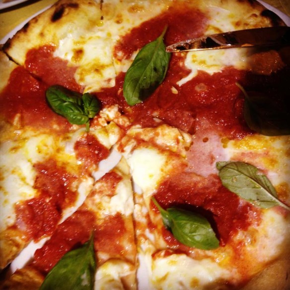 Visit Italy visit Rome and have Pizza at Bir and fud