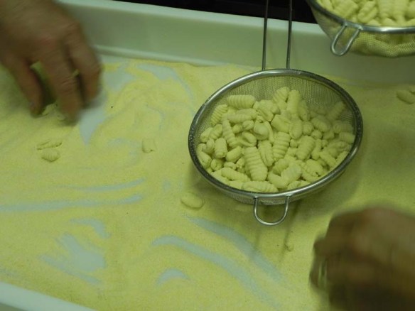 Making pasta with chef Andrea cooking class in Rome