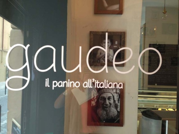 Via del Boschetto Gaudeo baguette restaurant 