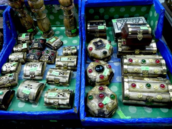 Fake gold jewelry boxes in al balad downtown Amman