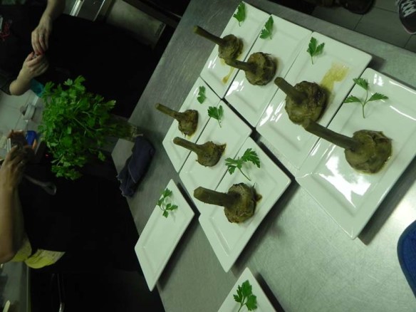 Designing dishes before eating and presenting 