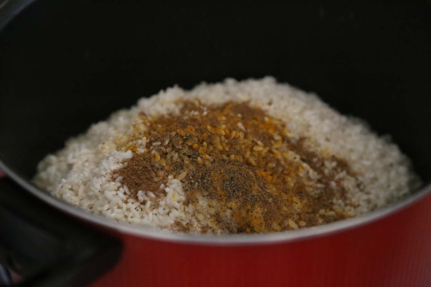 Making Mansaf Recipe rice