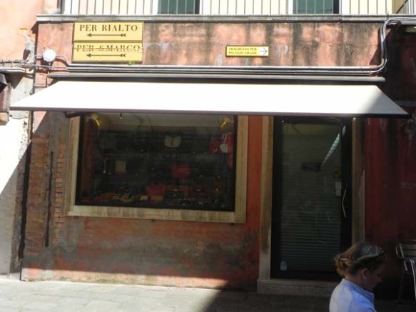 Doors are beautiful in Venice, they speak to you. Italian Architecture is beautiful 