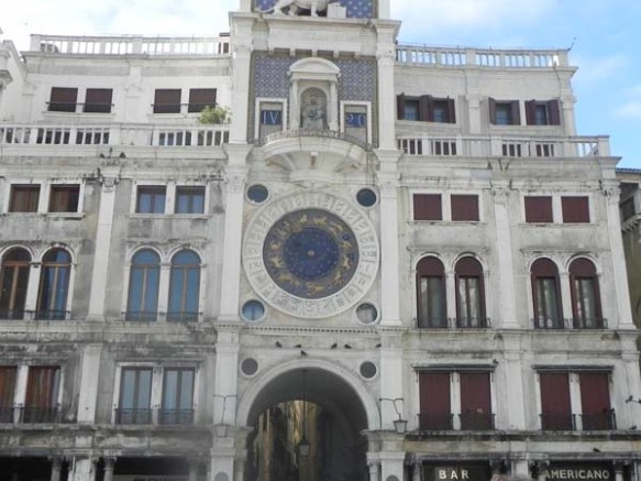 Architecture in venice is breathtaking specially with the beautiful cute little windows and decorations art is in everything 