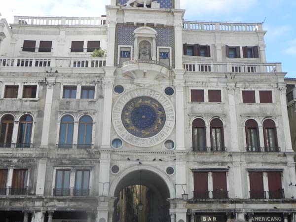 Architecture in venice is breathtaking specially with the beautiful cute little windows and decorations art is in everything
