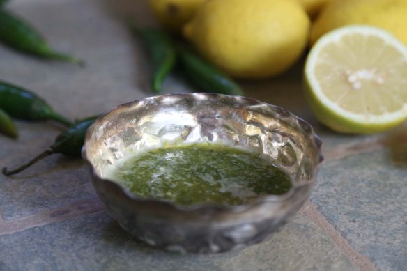Lemon and green chili filfil ou laimon gaza 