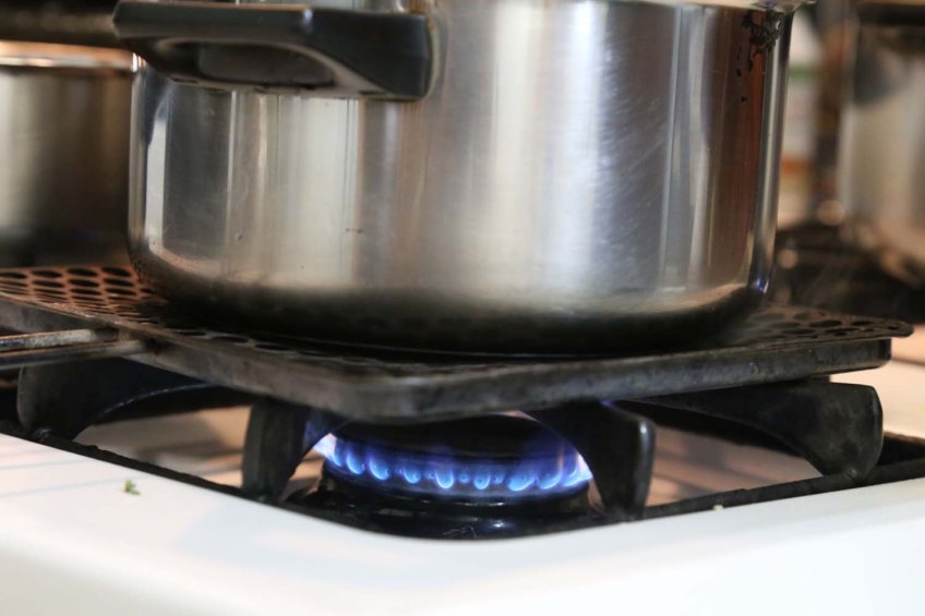 Making Molokhiah middle-eastern dish