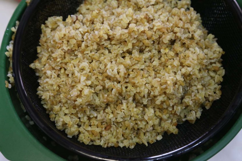 Making Freekeh Middle Eatern Arabian Cuisine raw