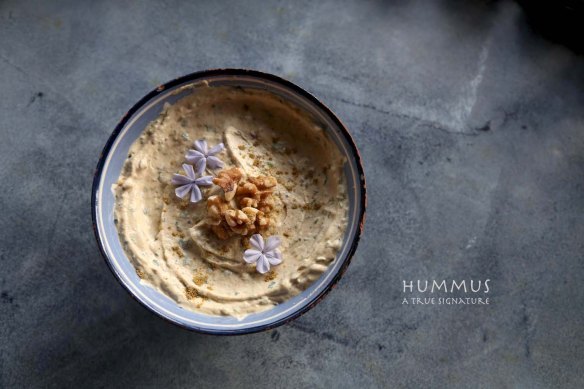 How to make Hummus recipe, chickpeas, origins of hummus, signature 