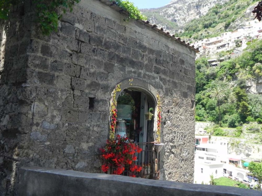 Hypnotic Amalfi Coast drive in Italy