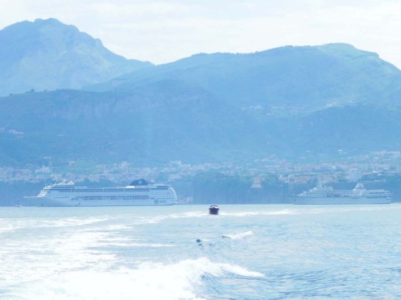 Hypnotic Amalfi Coast drive in Italy