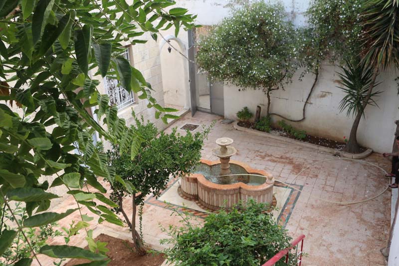 Old house into university