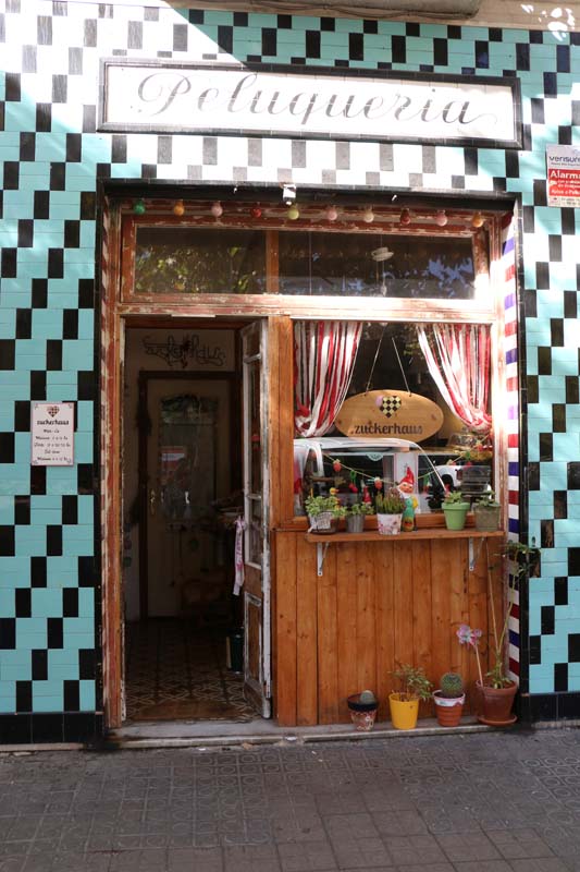 Little pretty urban indie cafes of Barcelona