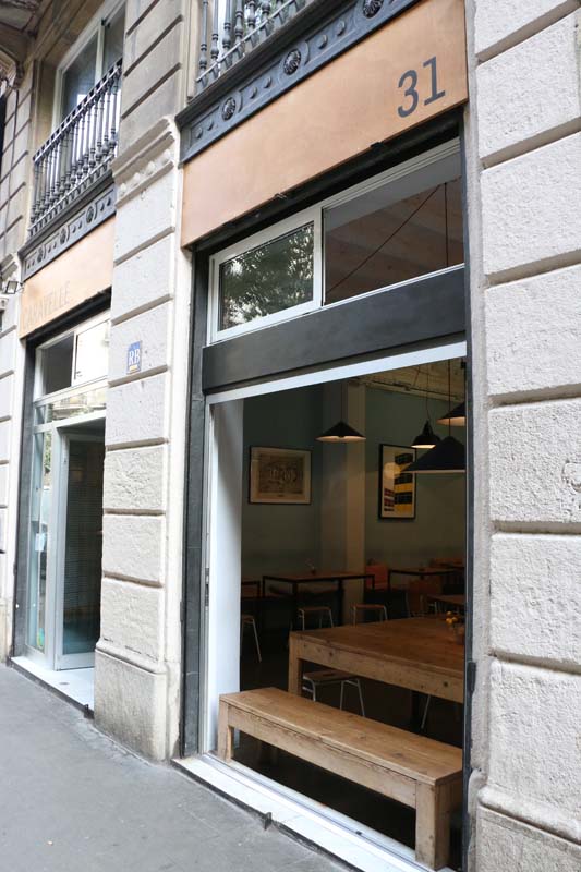 Little pretty urban indie cafes of Barcelona