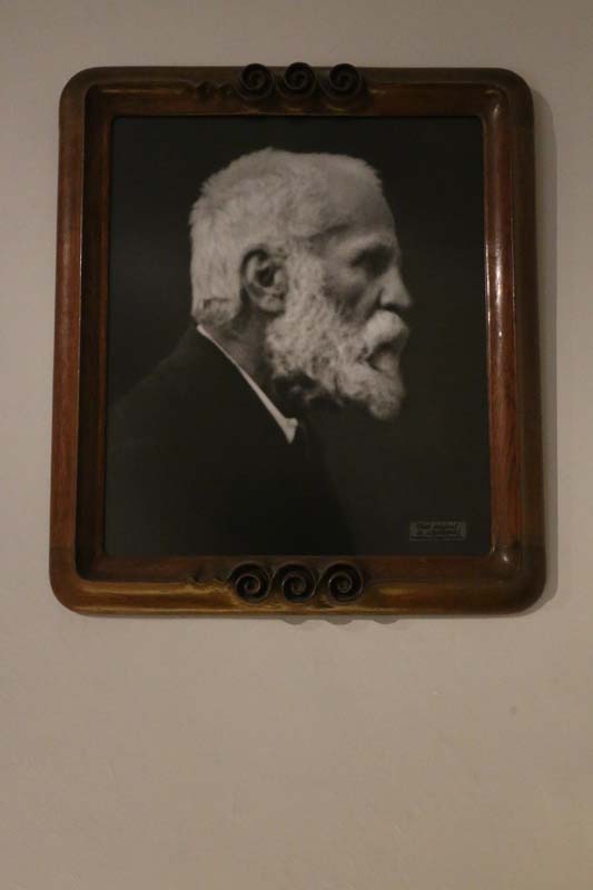 The incredible art of Gaudi architecture a day with gaudi