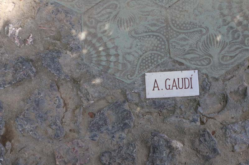 The incredible art of Gaudi architecture a day with gaudi