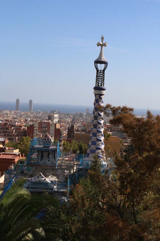 The incredible art of Gaudi architecture a day with gaudi