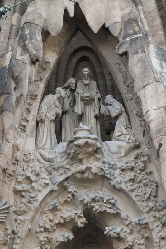 The incredible art of Gaudi architecture a day with gaudi