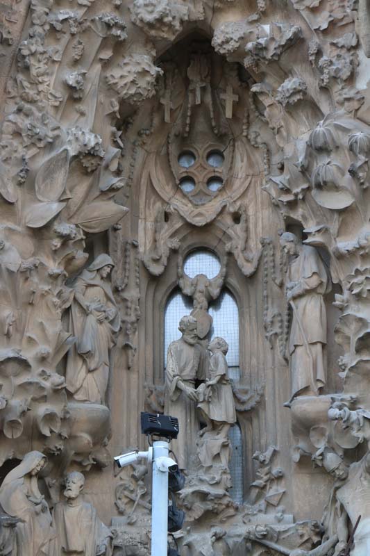 The incredible art of Gaudi architecture a day with gaudi