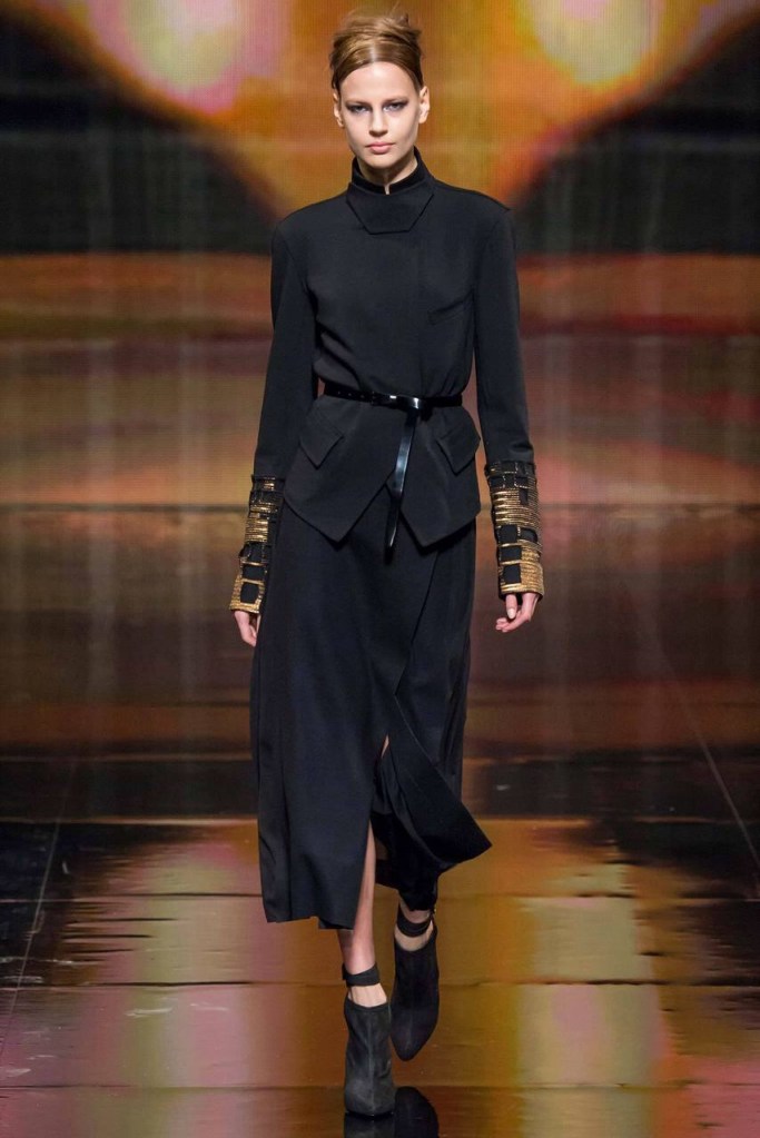 Belt emphasis ready to wear winter collection