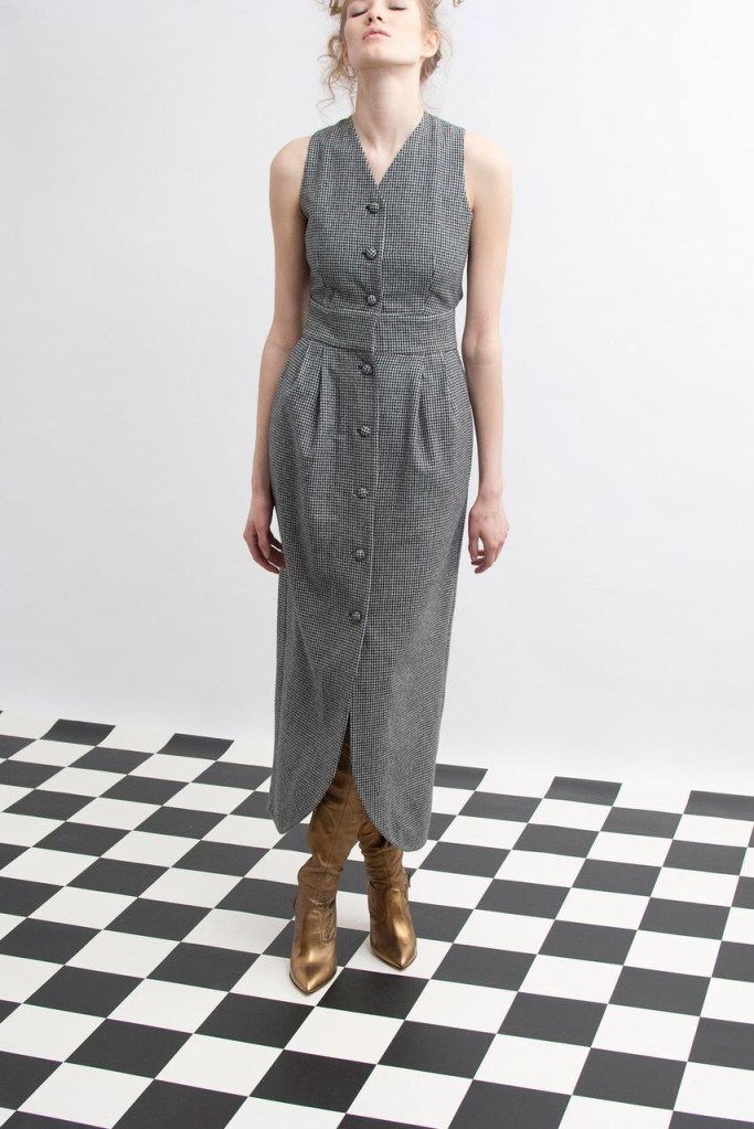 grey dress grey scale outfits