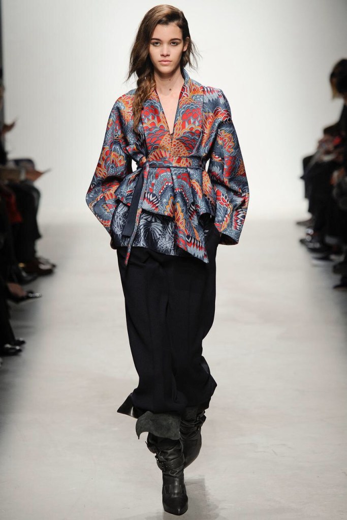 Belt emphasis ready to wear winter collection