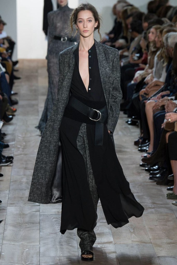 black below the knee coat Favorite coats for this fall winter 2014 2015 ready to wear collections