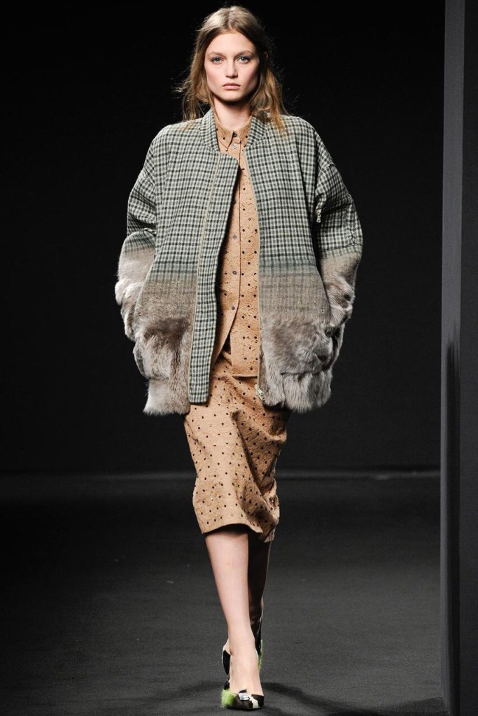 Straight cut ready to wear