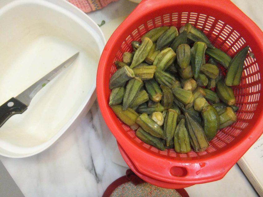 How to make Middle Eastern Okra with olive oil Bamieh bil zeit