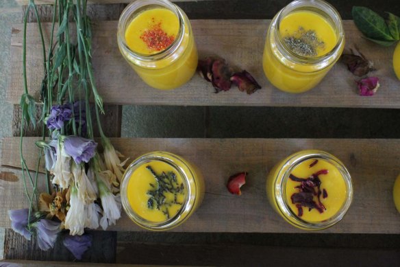 How to make Adas Middle Eastern lentil soup  شوربة العدس