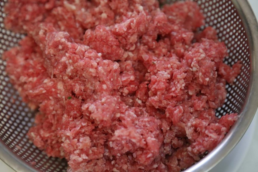 طريقة عمل لحم بعجين