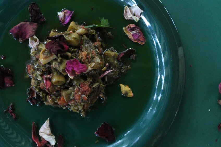 How to make Middle Eastern Okra with olive oil Bamieh bil zeit