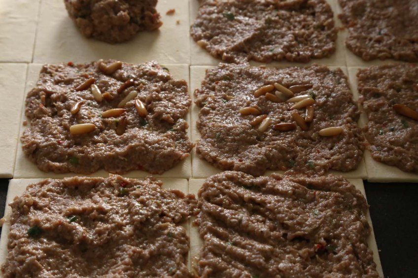 How to make Sfeeha Lahem bi Ajeen