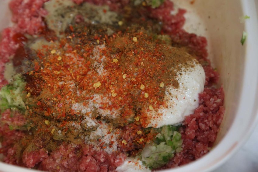 طريقة عمل لحم بعجين