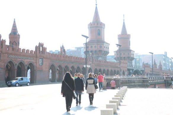 This is Oberbaum Bridge Berlin Bridge 