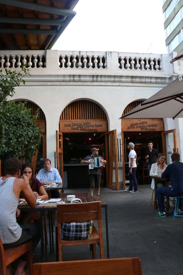 Bar restaurant at the Gothic quarter