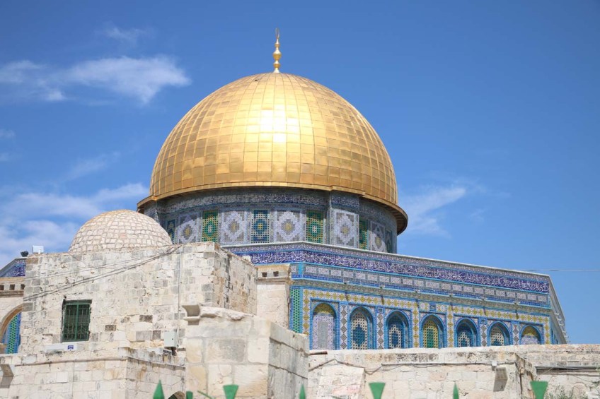 The golden dome mosque of Jerusalem مسجد قبة الصخر في القدس