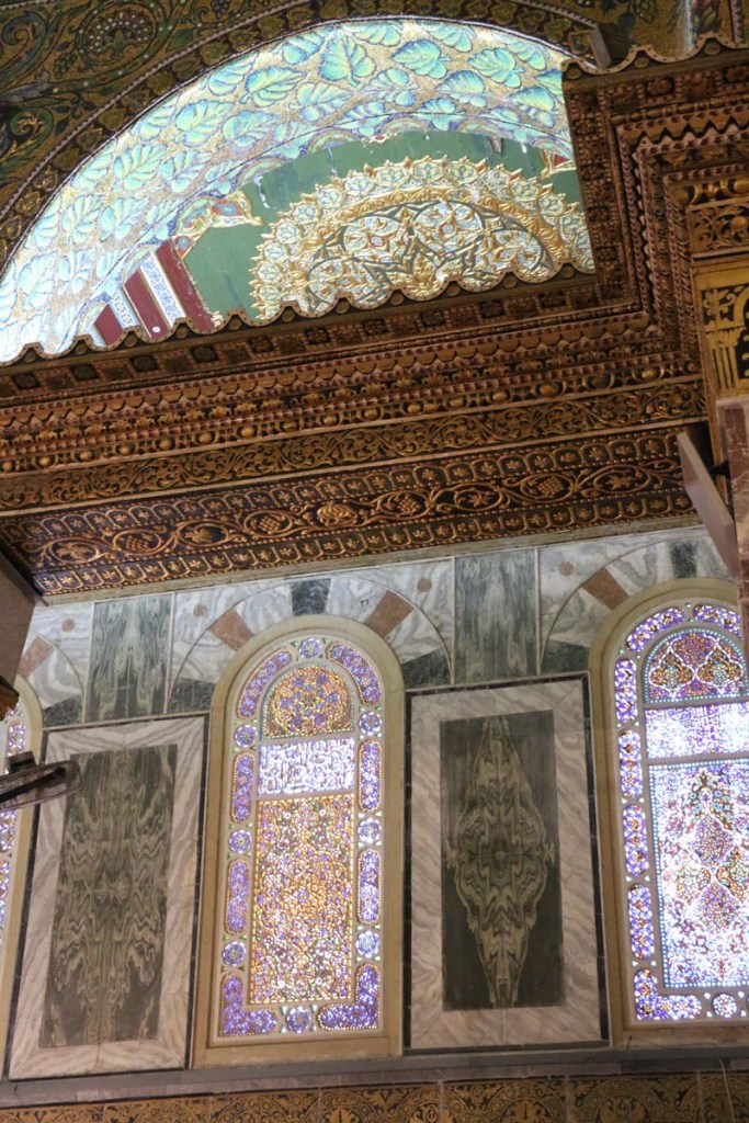 The golden dome mosque of Jerusalem مسجد قبة الصخر في القدس