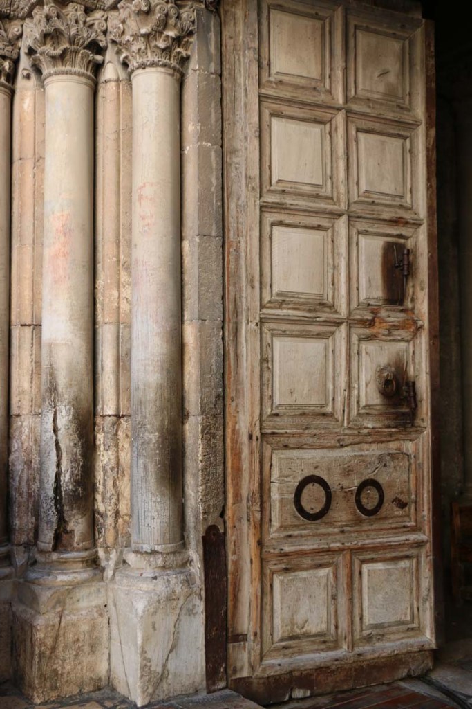 Church of the Holy Sepulchre - كنيسة القيامة‬‎