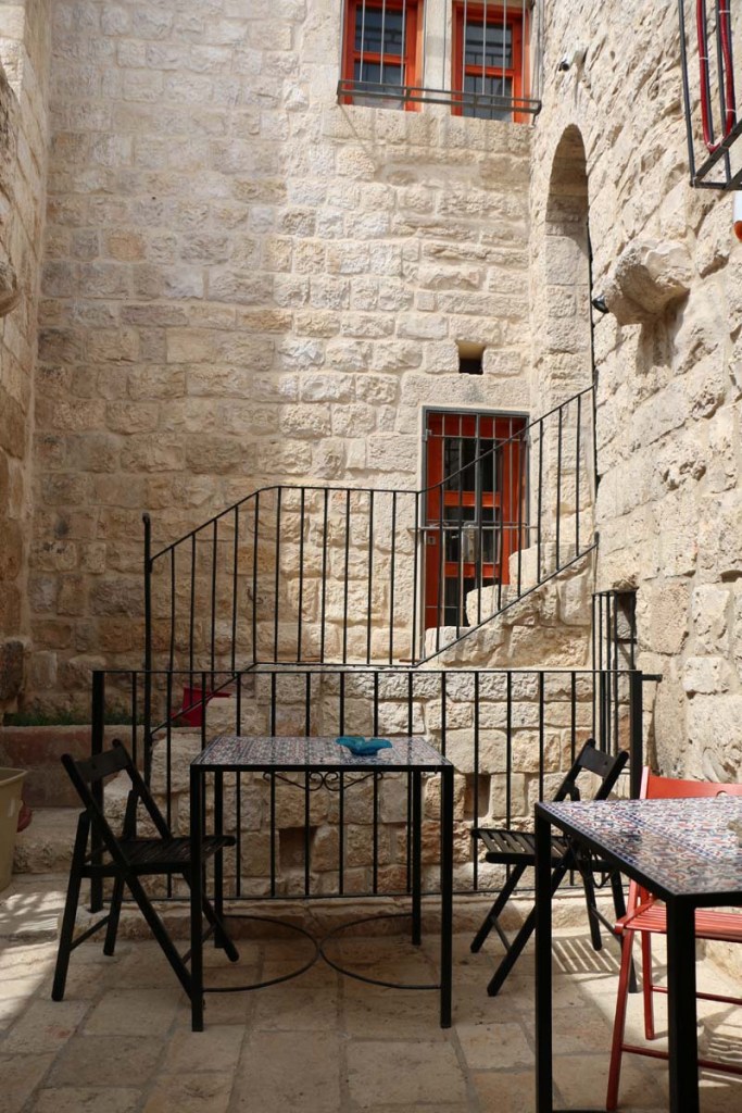 بيوت قديمة في بيت لحم، old rustic architecture in bethlehem