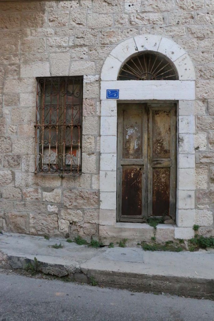 بيوت قديمة في بيت لحم، old rustic architecture in bethlehem