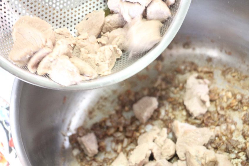 How to make a Palestinian dish Maqloubeh Maklouba طريقة عمل المقلوبة بالباذنجان بالصور