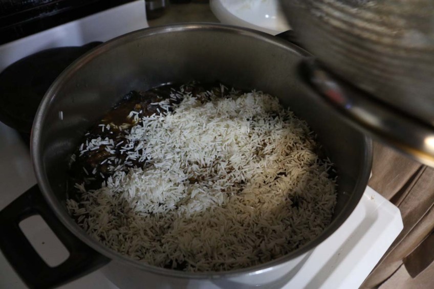 How to make a Palestinian dish Maqloubeh Maklouba طريقة عمل المقلوبة بالباذنجان بالصور