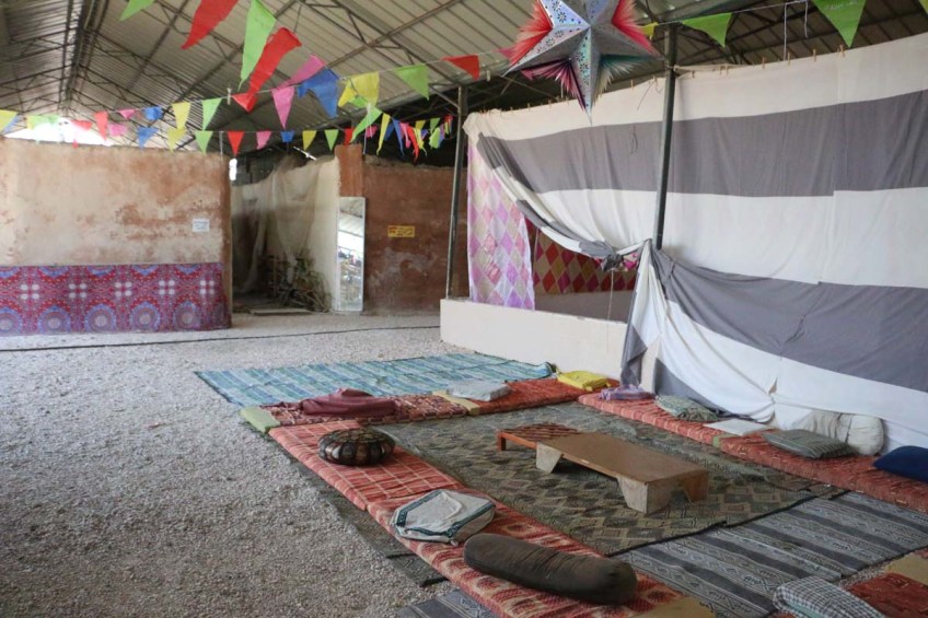 Ecomme where Israelis and Palestinians try and live together