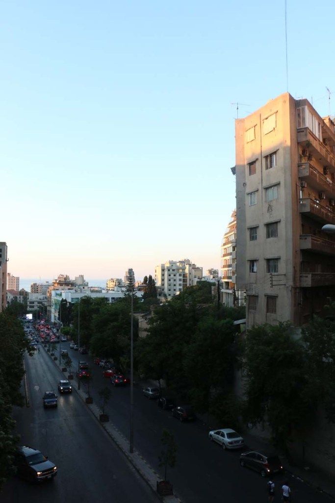 Walking the streets of Beirut, في شوارع بيروت