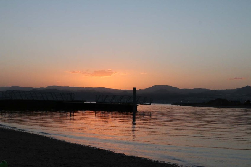 sunset-Saraya-Aqaba-Jordan-Travel-Red-Sea-easgle-hills